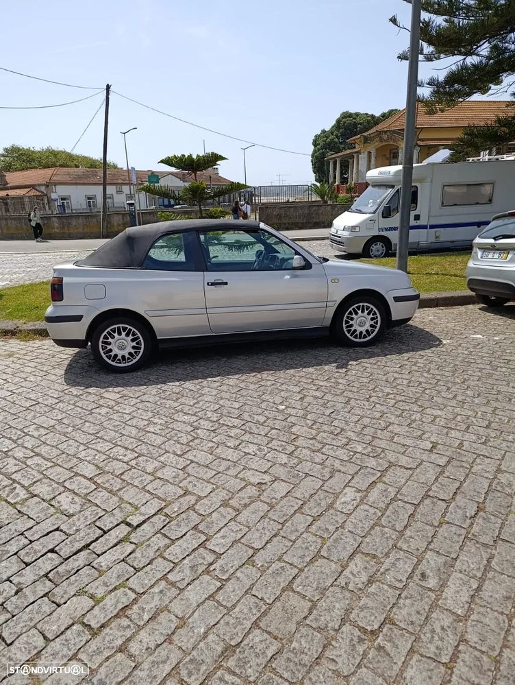 VW Golf Cabriolet 1.6 Highline - 7