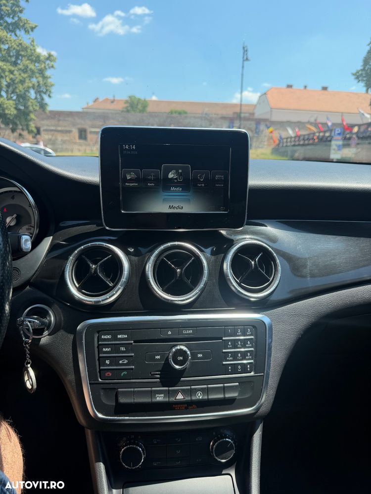 Mercedes-Benz CLA 200 d Shooting Brake 4MATIC Aut. - 15