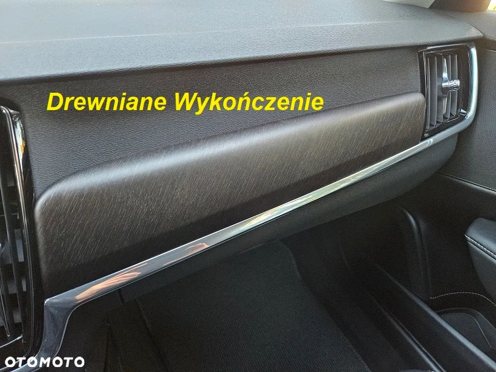 Volvo V90 Cross Country D4 AWD Geartronic Pro - 23