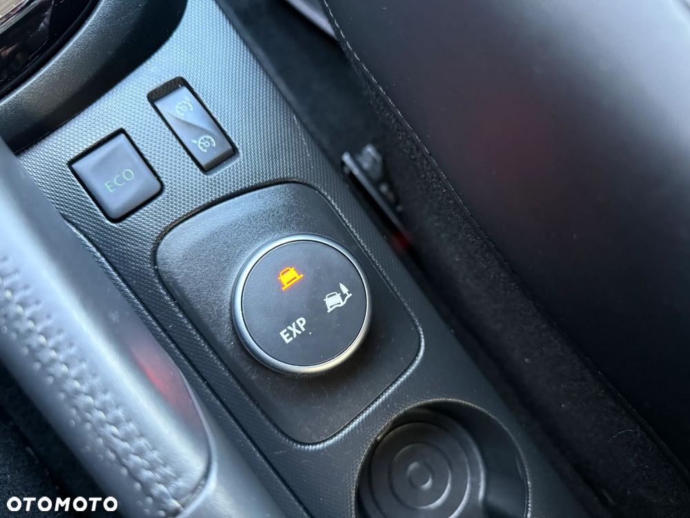 Renault Captur TCe 120 EDC Helly Hansen - 29