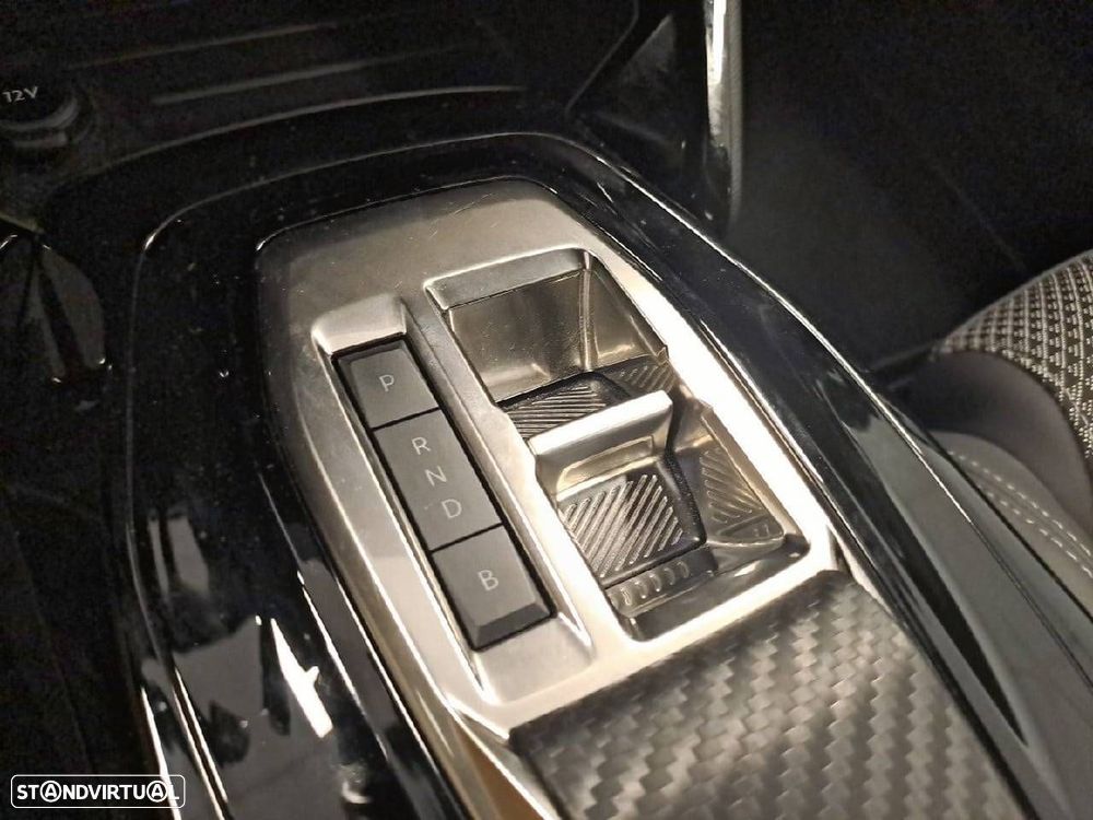 Peugeot e-208 50 kWh GT - 18