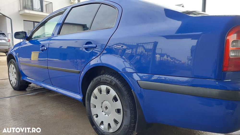 Skoda Octavia 1.6 Classic - 11