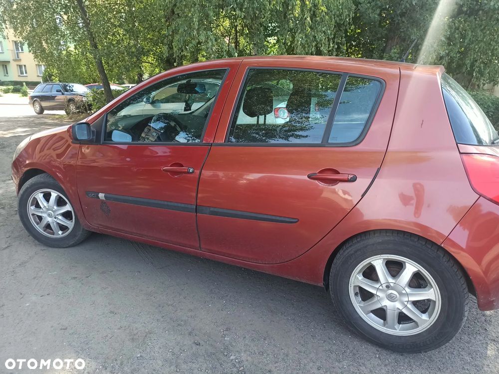 Renault Clio 1.5 dCi Authentique - 3