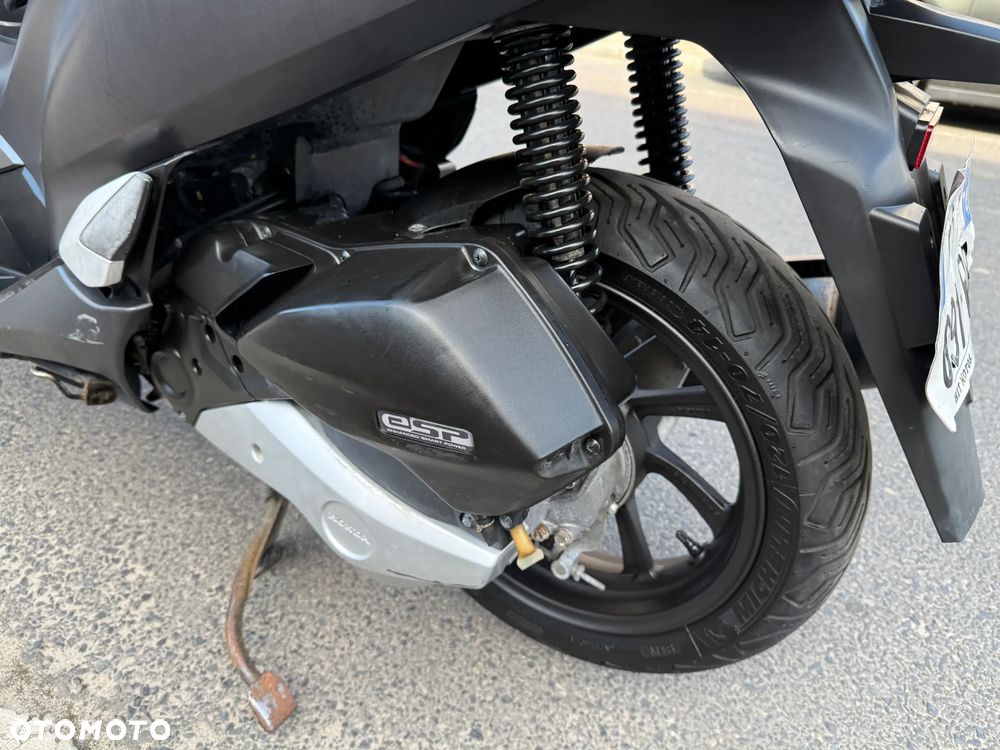 Honda PCX - 14