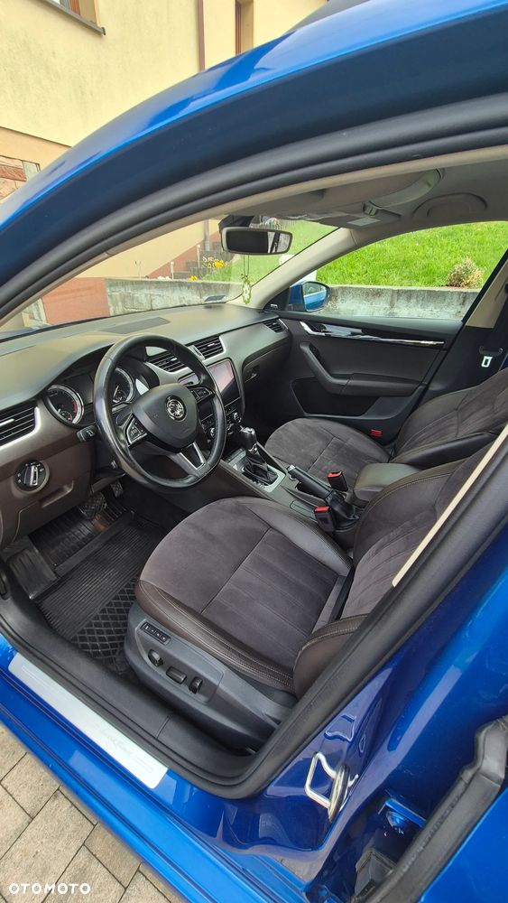 Skoda Octavia 2.0 TDI 4x4 L&K DSG - 12