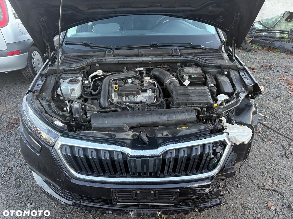 Skoda Kamiq 1.0 TSI DSG Active - 35