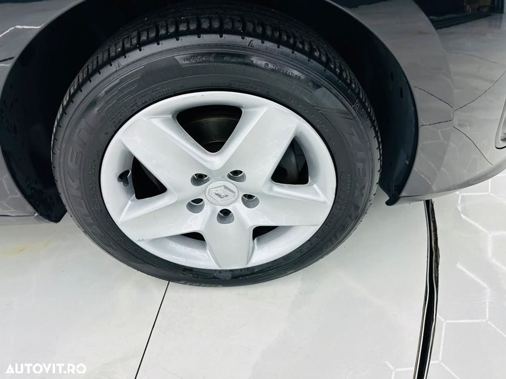 Renault Megane ENERGY dCi 110 LIMITED - 10