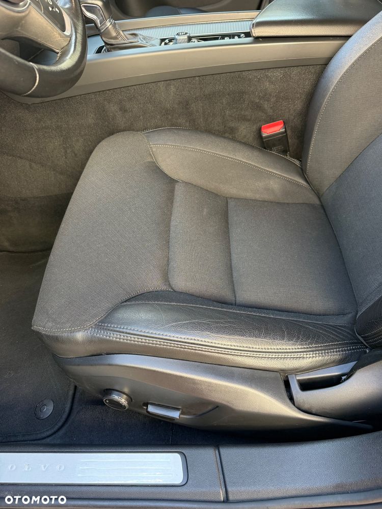 Volvo V60 D3 Geartronic Momentum Pro - 20