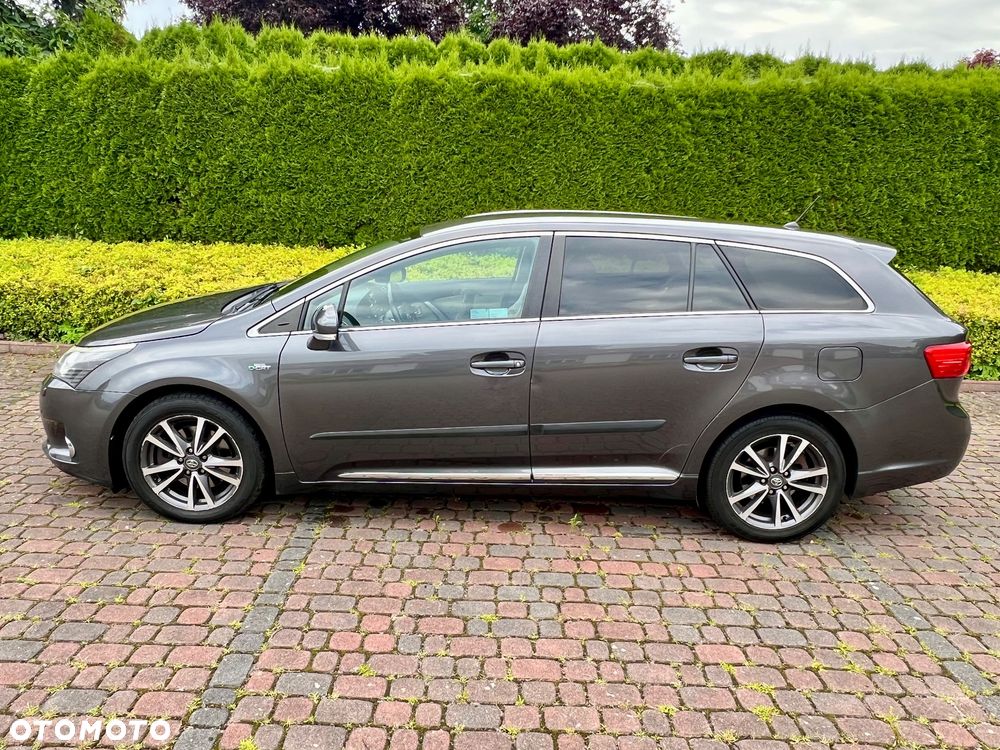 Toyota Avensis 2.2 D-CAT Prestige NAVI - 6