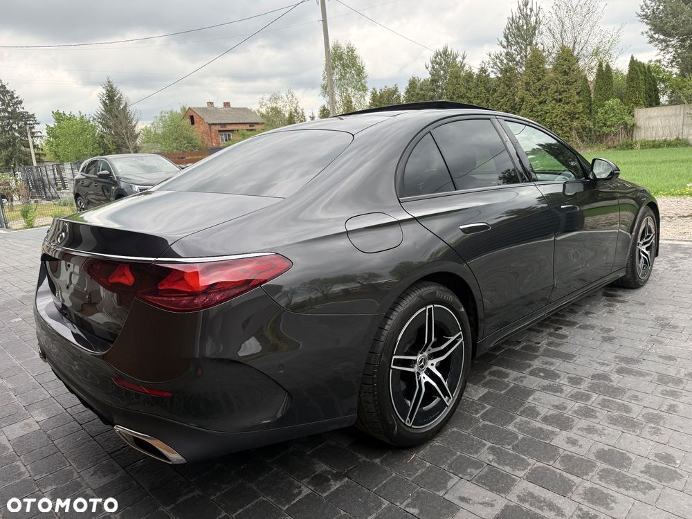 Mercedes-Benz Klasa E 220 d 9G-TRONIC Edition AMG Line - 12