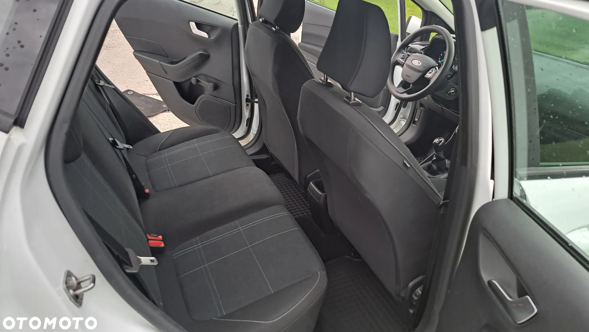 Ford Fiesta 1.1 S&S COOL&CONNECT - 18