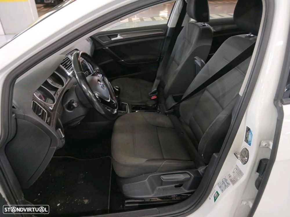 VW Golf Variant 1.6 TDi Confortline - 3