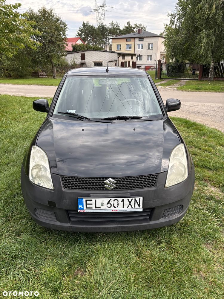 Suzuki Swift - 1