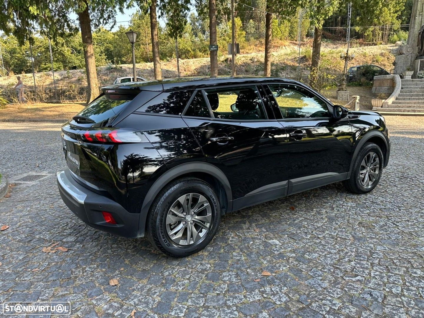 Peugeot e-2008 50 kWh Active Pack - 25