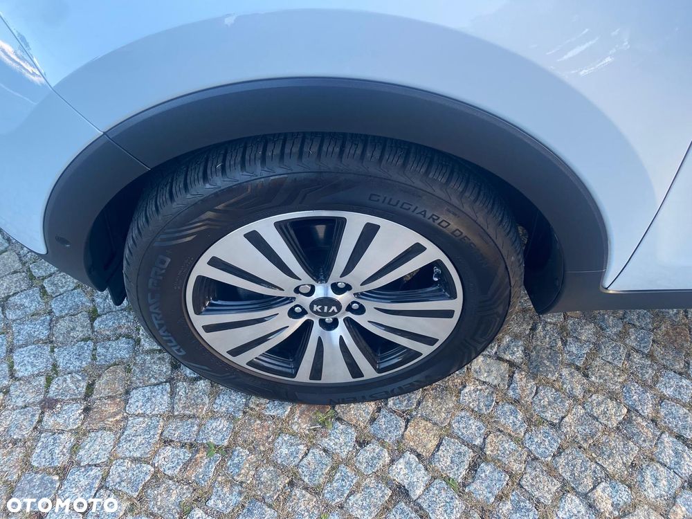 Kia Sportage 2.0 CRDI 184 4WD Automatik Fifa World Cup Edition - 32