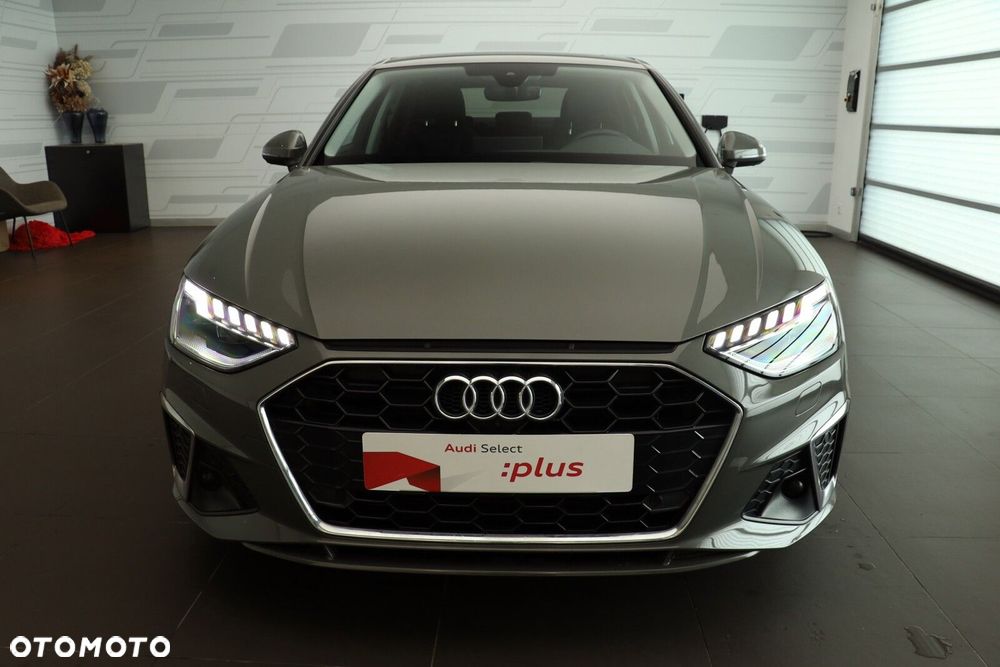 Audi A4 Limousine - 8