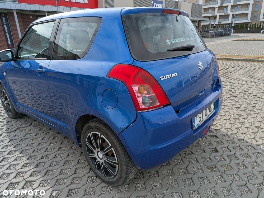 Suzuki Swift 1.3 Sakura - 10