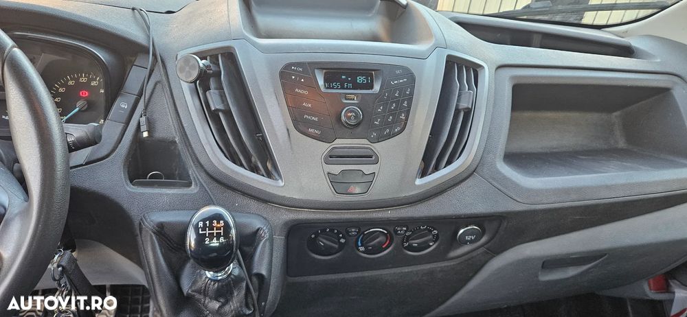 Ford Transit - 12