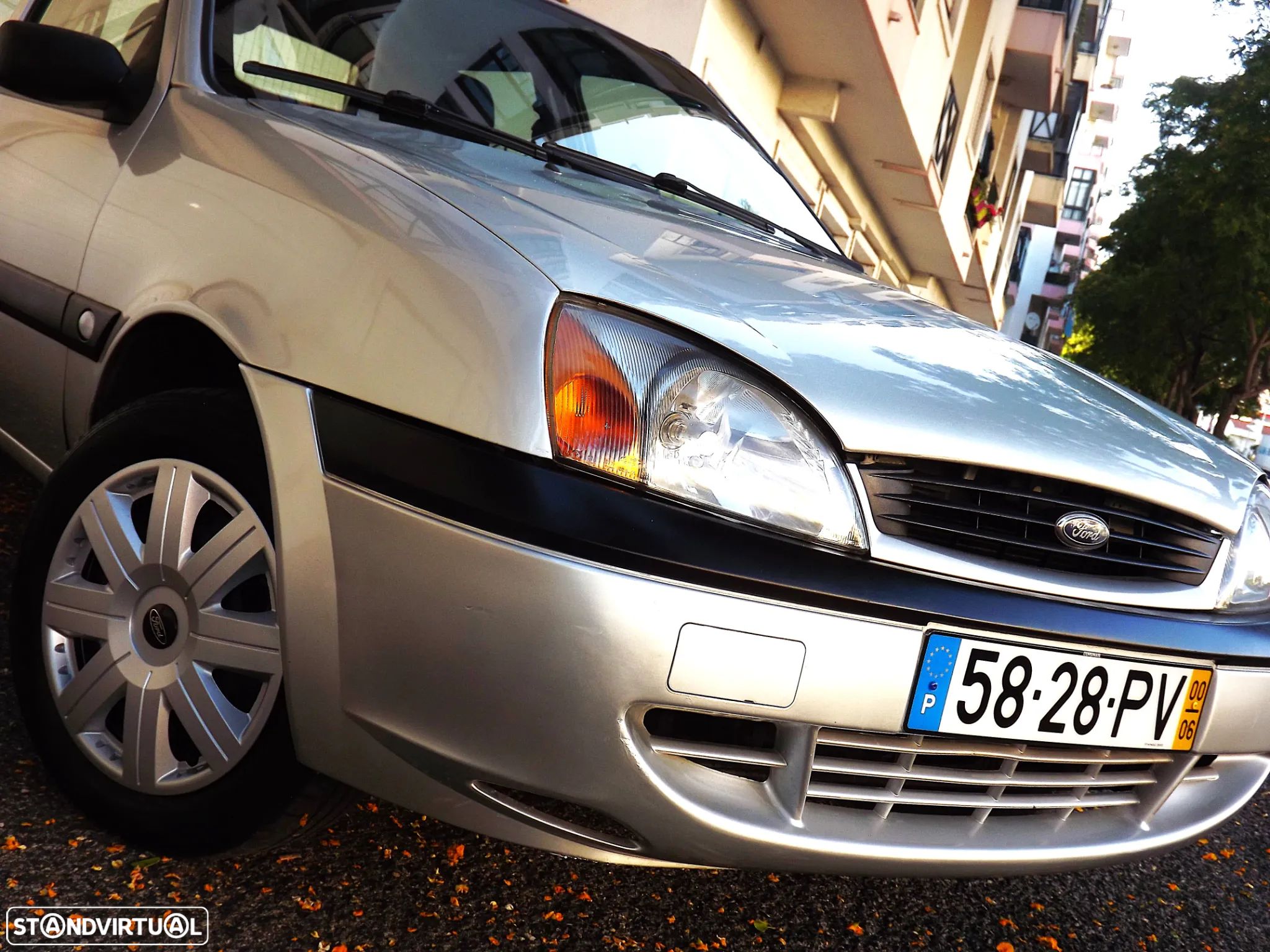 Ford Fiesta 1.25 Techno - 1
