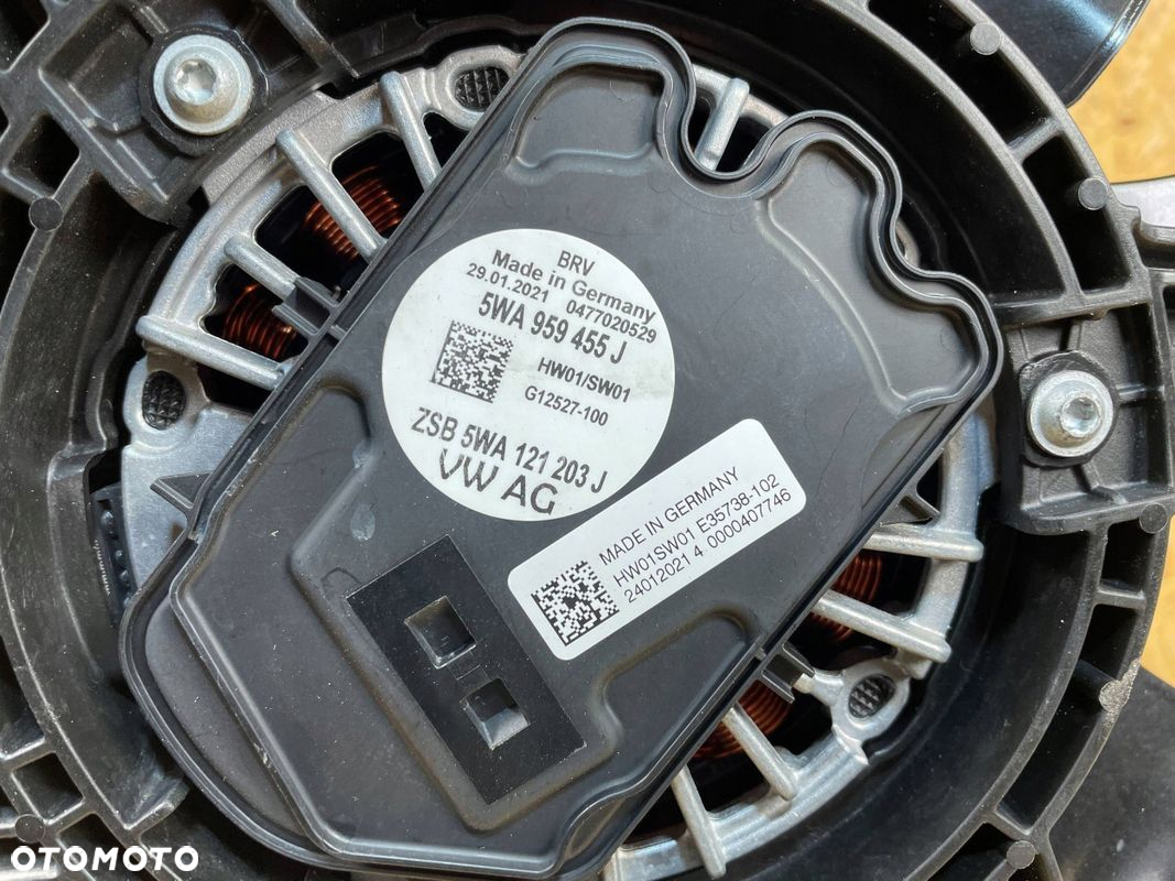 WENTYLATOR CHŁODNIC OBUDOWA VW GOLF VIII 2.0 TSI 5WA121205 5WA959455J 2019- - 10