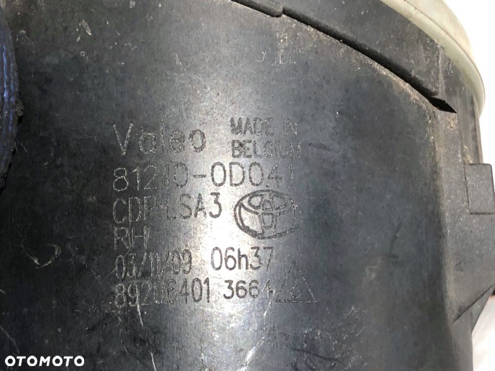 HALOGEN PRAWY PRZÓD  TOYOTA AVENSIS Kombi (_T27_) 2009 - 2018 2.0 D-4D (ADT270_) 93 kW [126 KM] - 4