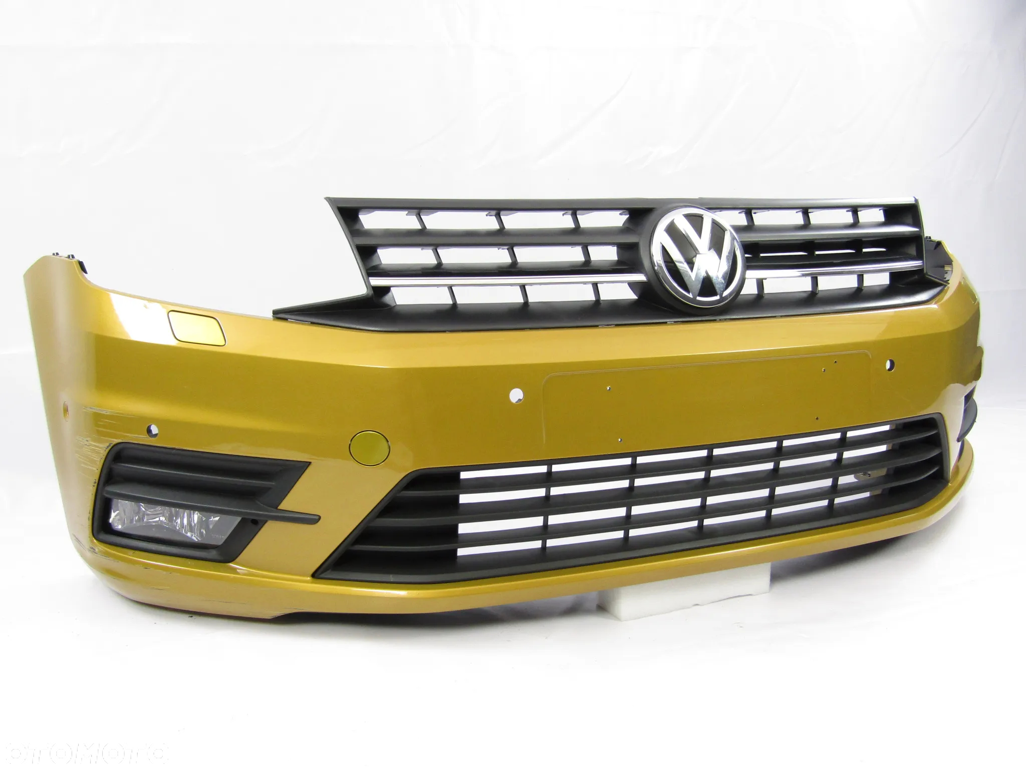 Zderzak przedni VW Caddy LIfe 15 - 20 Sprysk. / Pdc-6 Lakier LR1X - 2