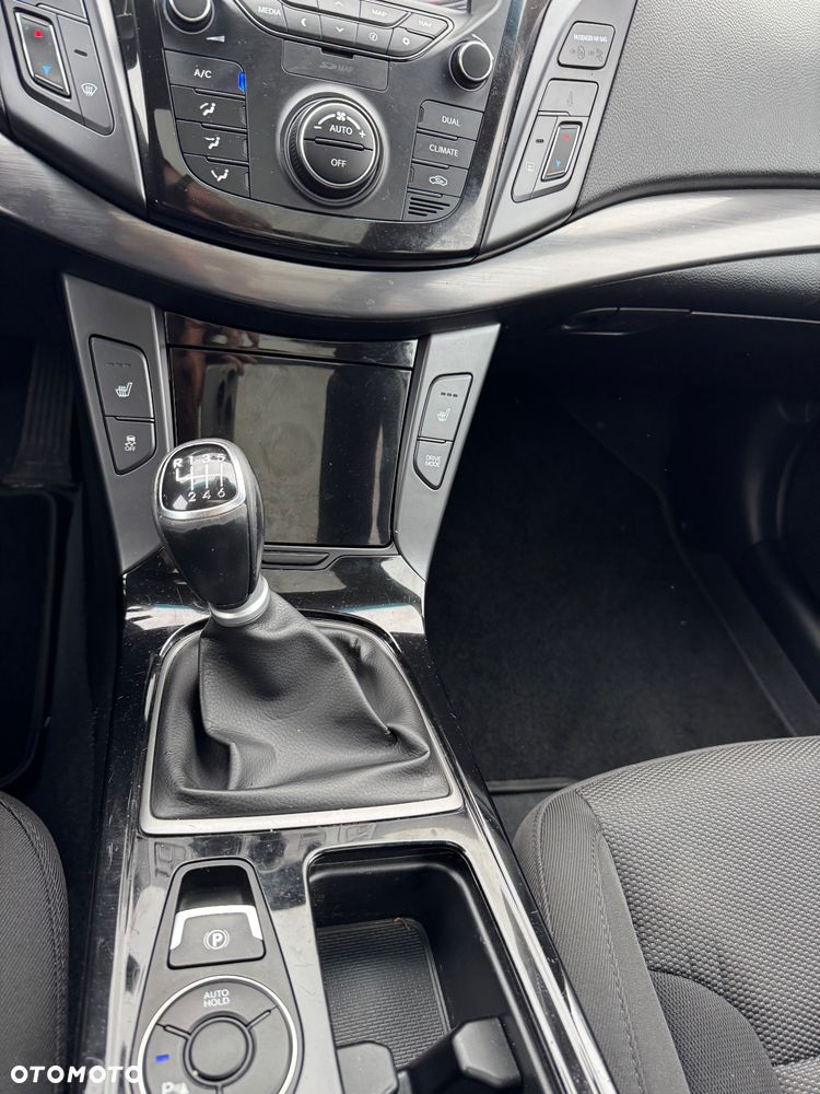 Hyundai i40 Kombi blue 1.7 CRDi Premium - 22