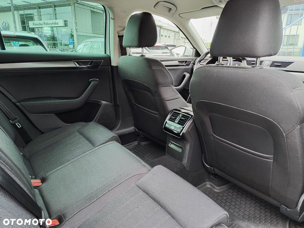 Skoda Superb 2.0 TSI Style DSG - 23