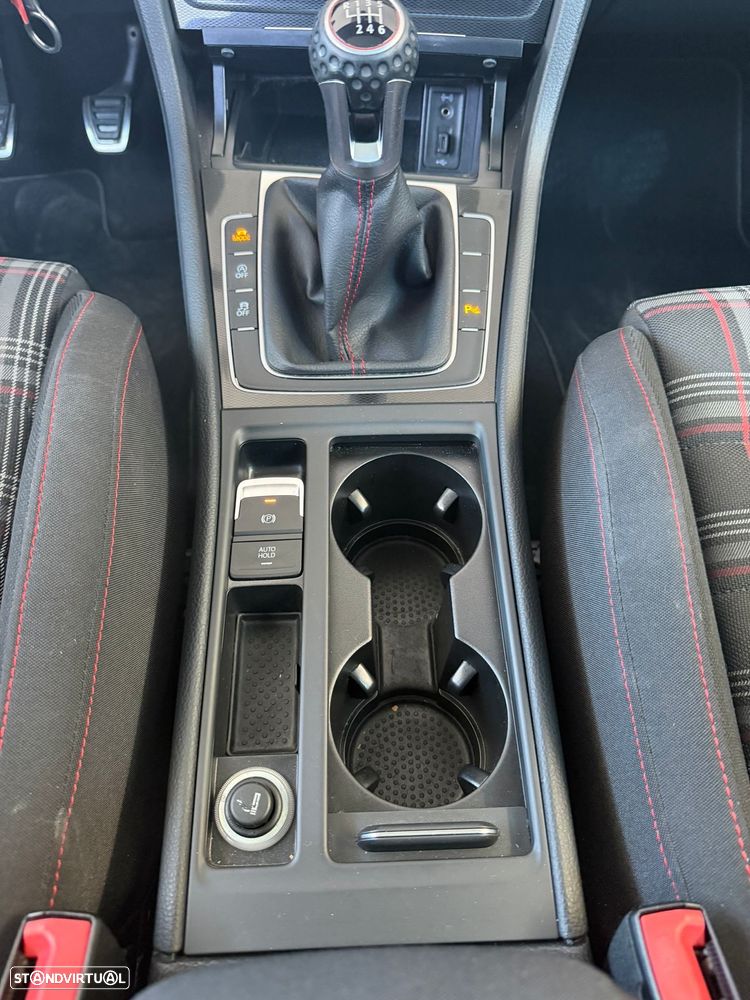 VW Golf 2.0 TSi GTi - 22