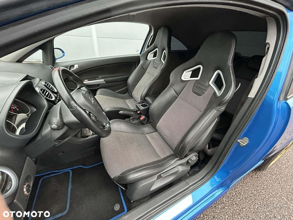 Opel Corsa 1.6 T OPC - 6