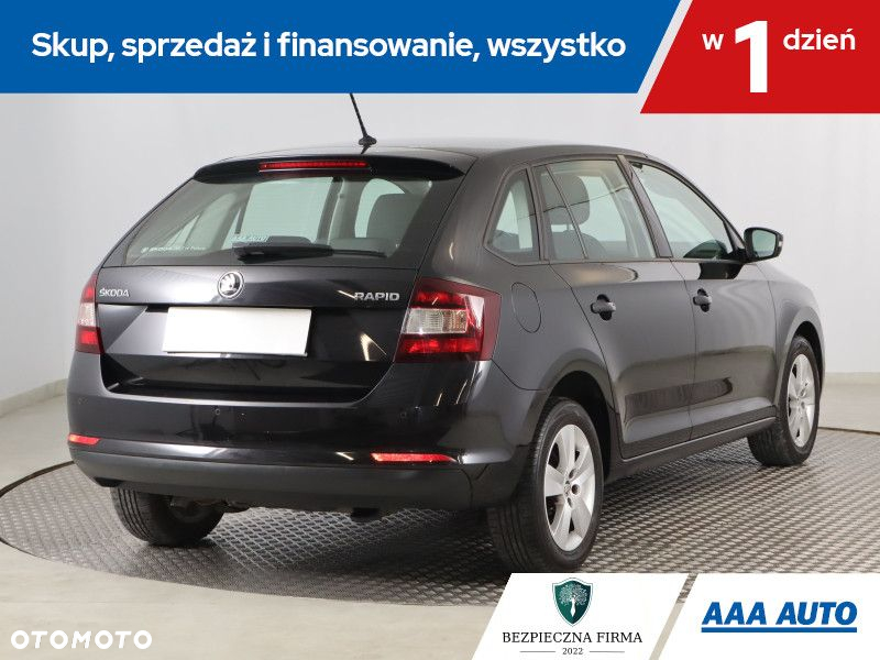 Skoda RAPID - 6