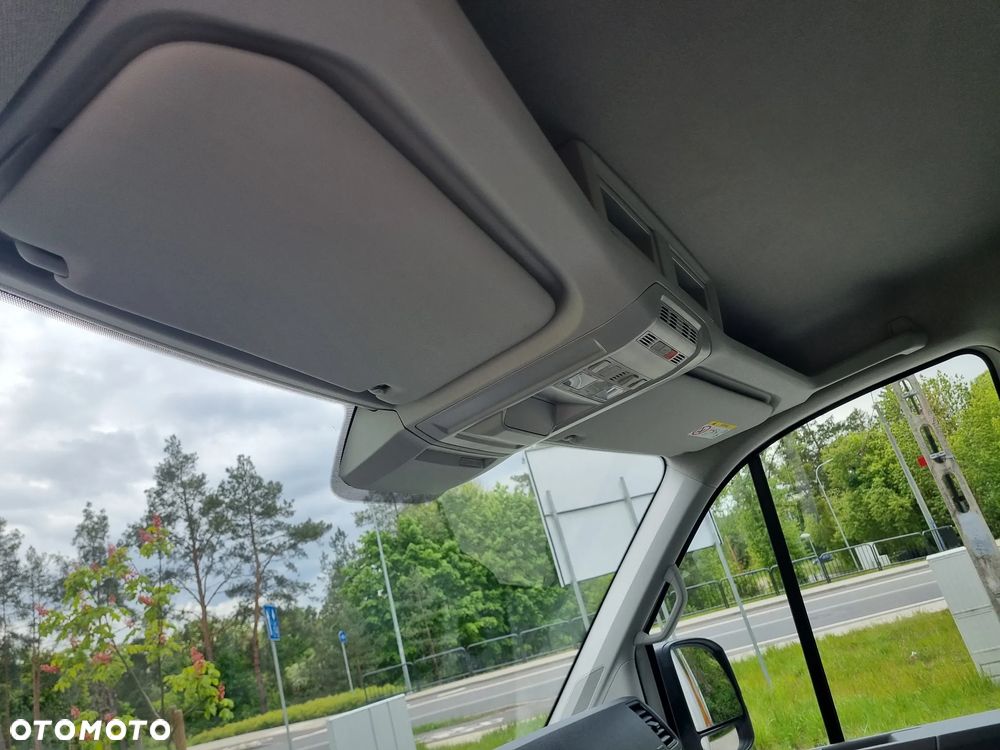 Volkswagen Crafter - 18