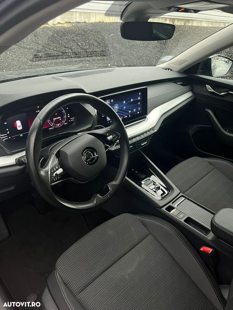 Skoda Octavia 2.0 TDI DSG First Edition - 11