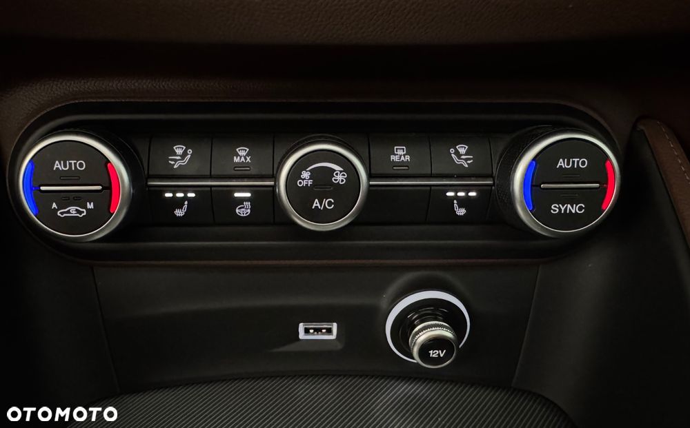 Alfa Romeo Stelvio 2.2 JTDM Veloce Q4 - 32