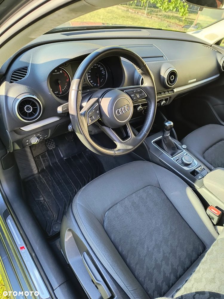 Audi A3 Sportback 1.2 TFSI S line Sportpaket - 12