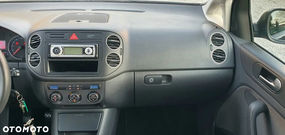 Volkswagen Golf Plus 1.9 TDI DPF Comfortline - 20