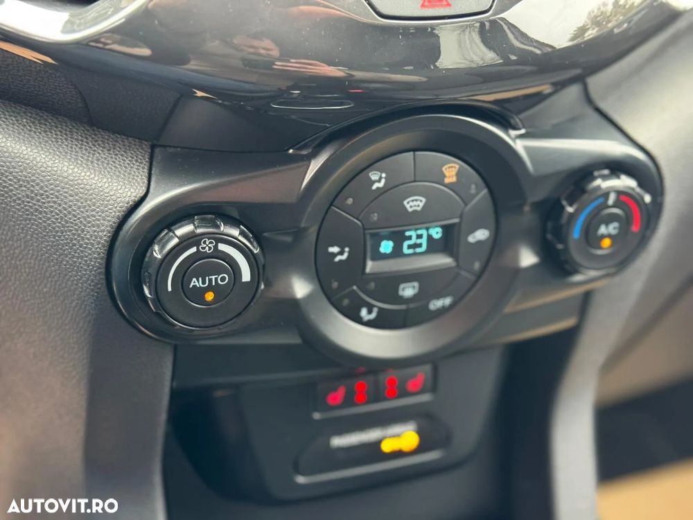 Ford EcoSport 1.0 EcoBoost TITANIUM - 10