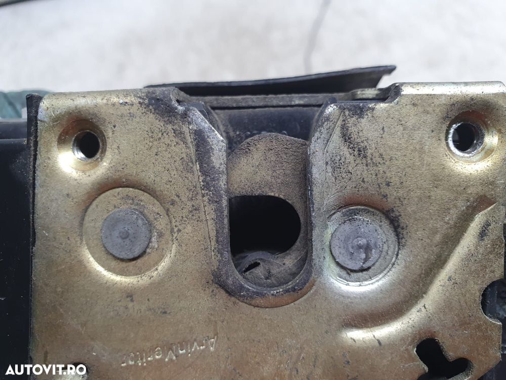 Broasca stanga spate Citroen C5 1 [facelift] [2004 - 2008] 1.6 hdi 9H - 6