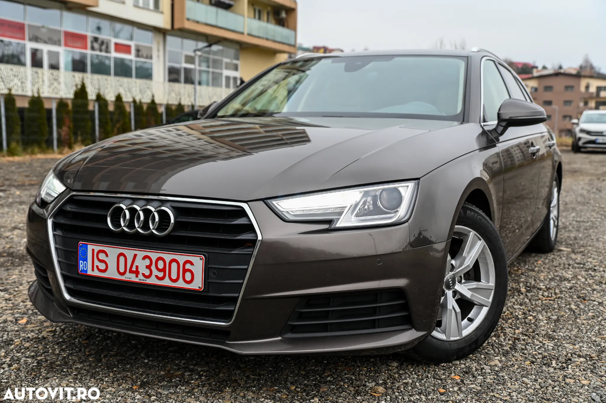 Audi A4 2.0 TDI ultra S tronic Design - 2