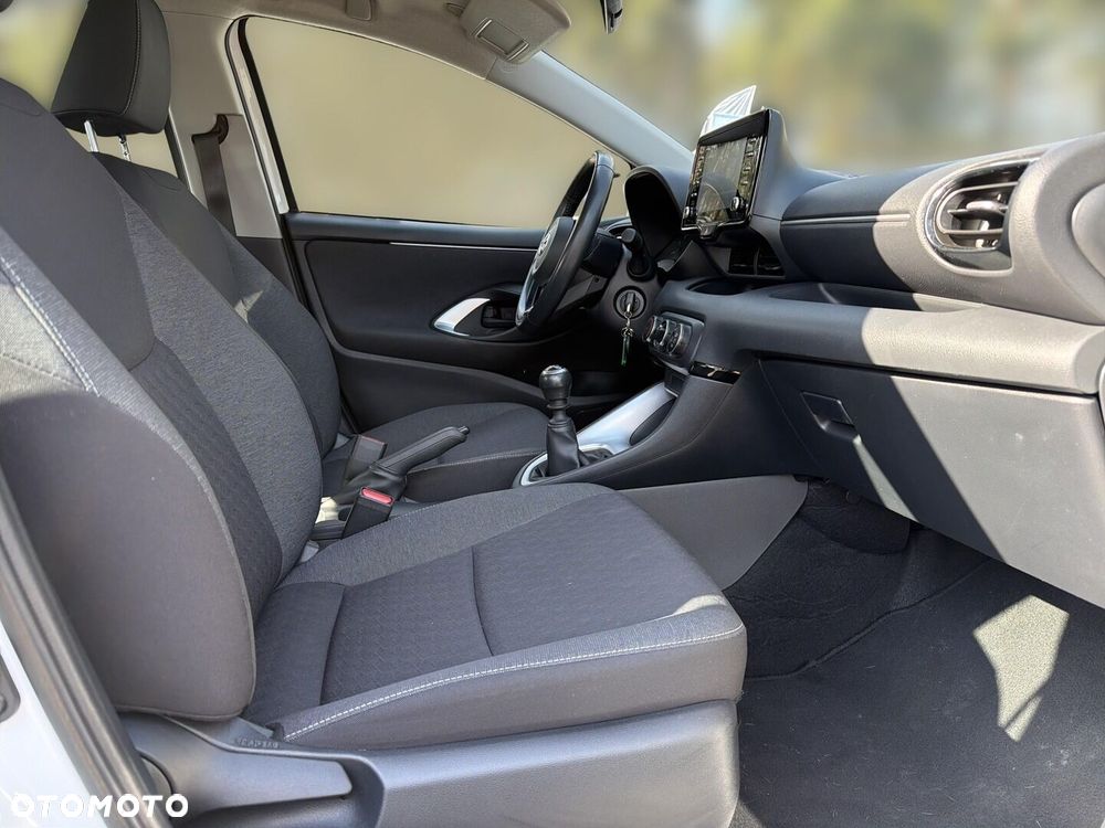 Toyota Yaris - 15
