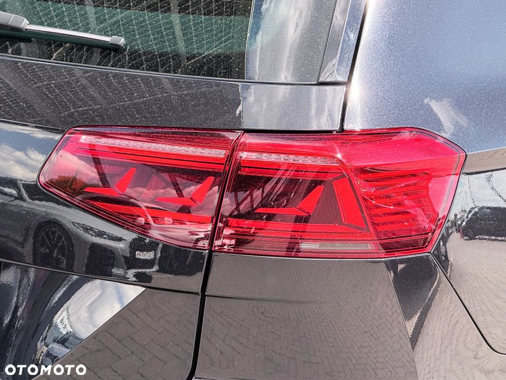 Volkswagen Passat Variant 2.0 TSI Elegance DSG - 14