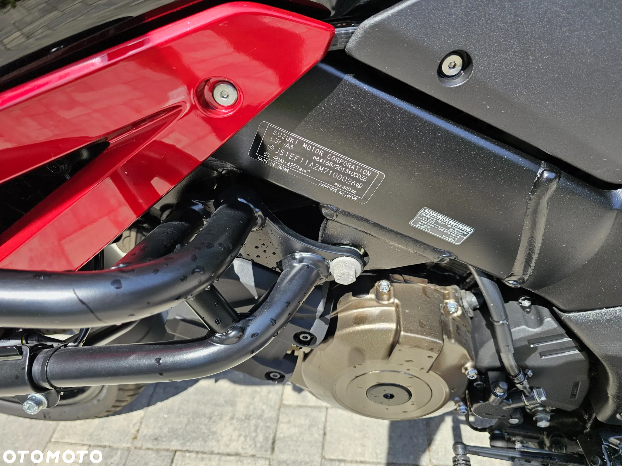 Suzuki V-STROM - 11