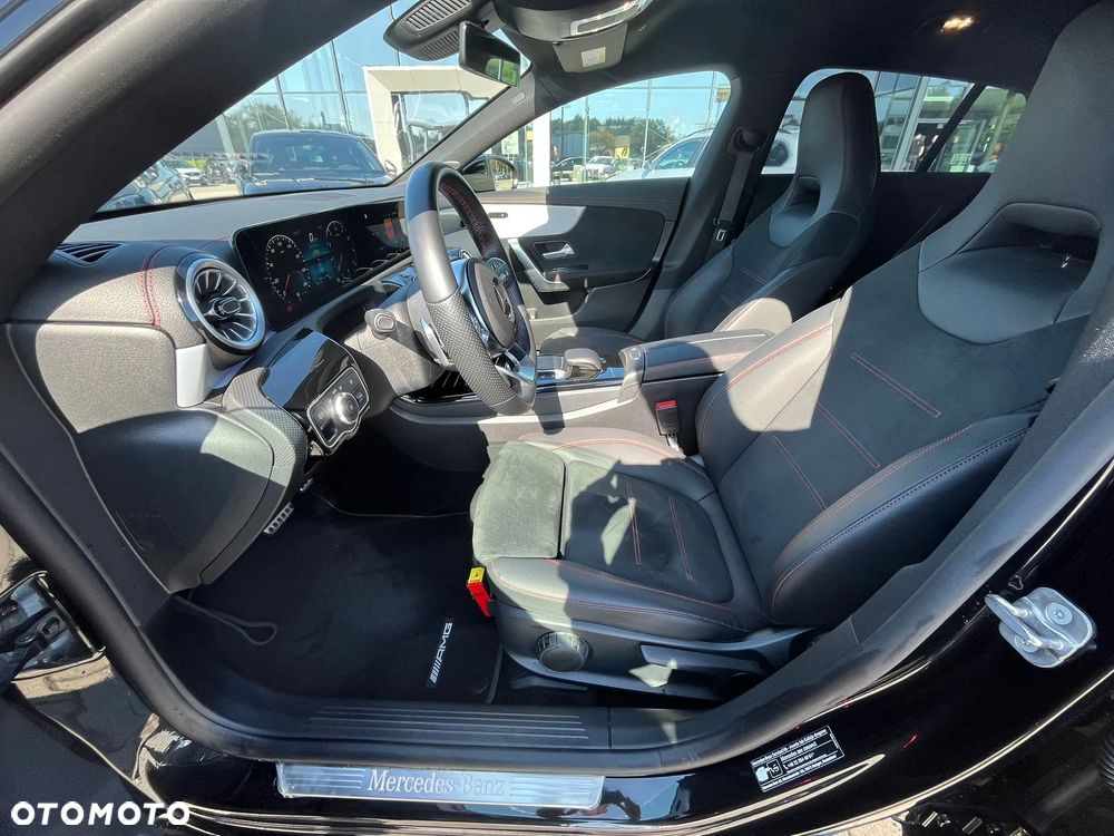 Mercedes-Benz CLA 200 AMG Line 7G-DCT - 14