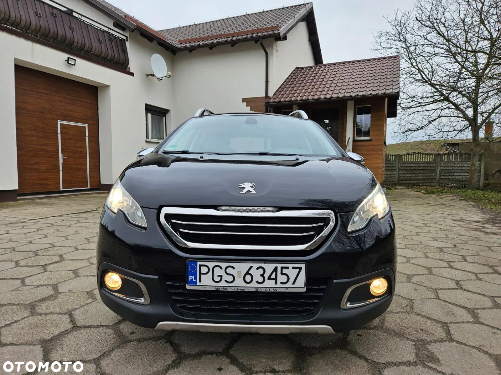 Peugeot 2008 1.6 e-HDi Allure S&S - 26
