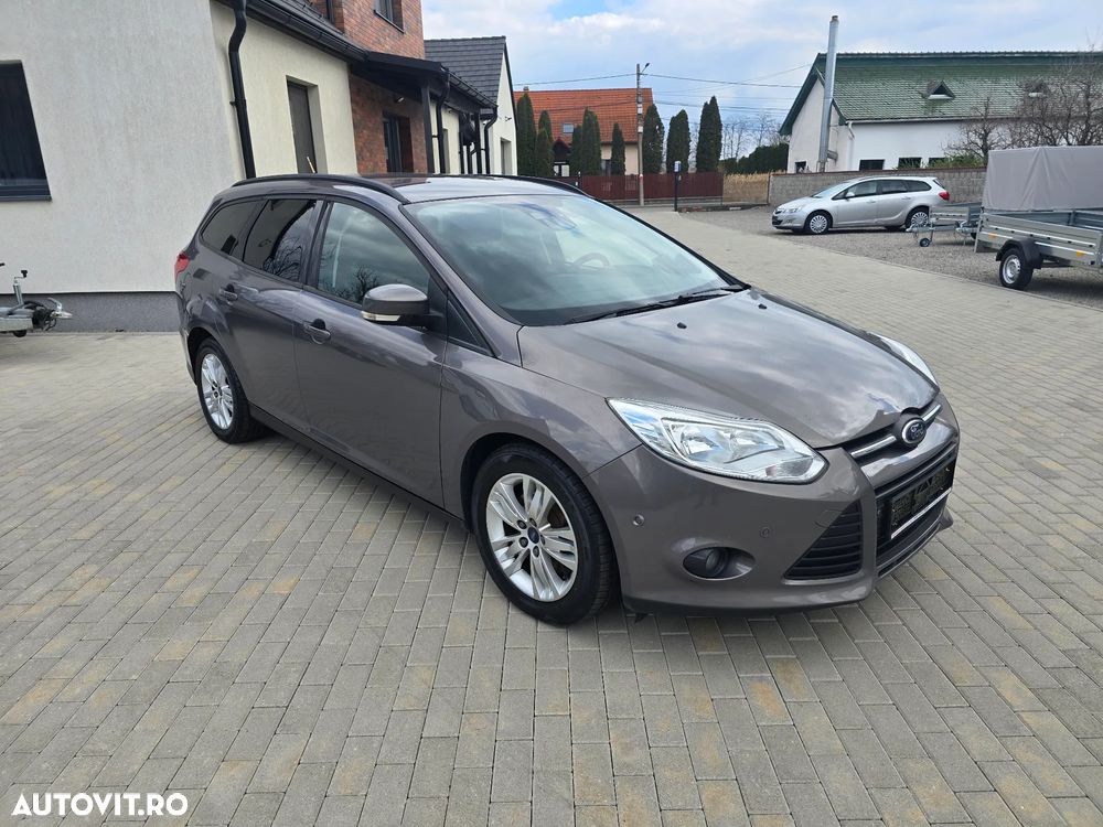 Ford Focus 1.6 TDCi DPF Start-Stopp-System SYNC Edition - 2