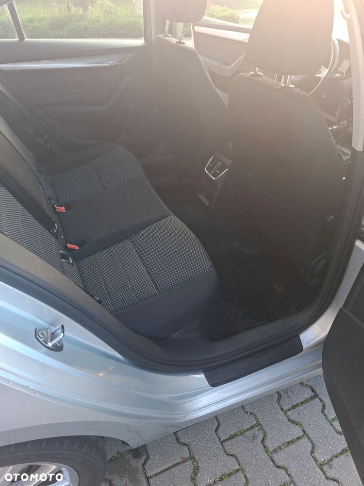 Skoda Octavia 1.4 TSI Ambition - 9