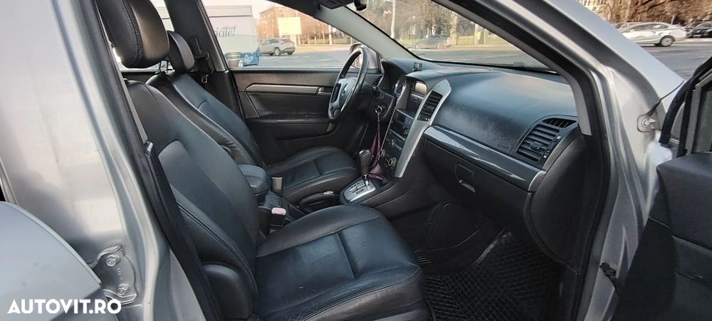 Chevrolet Captiva 2.0 High CE AWD Aut LT - 10