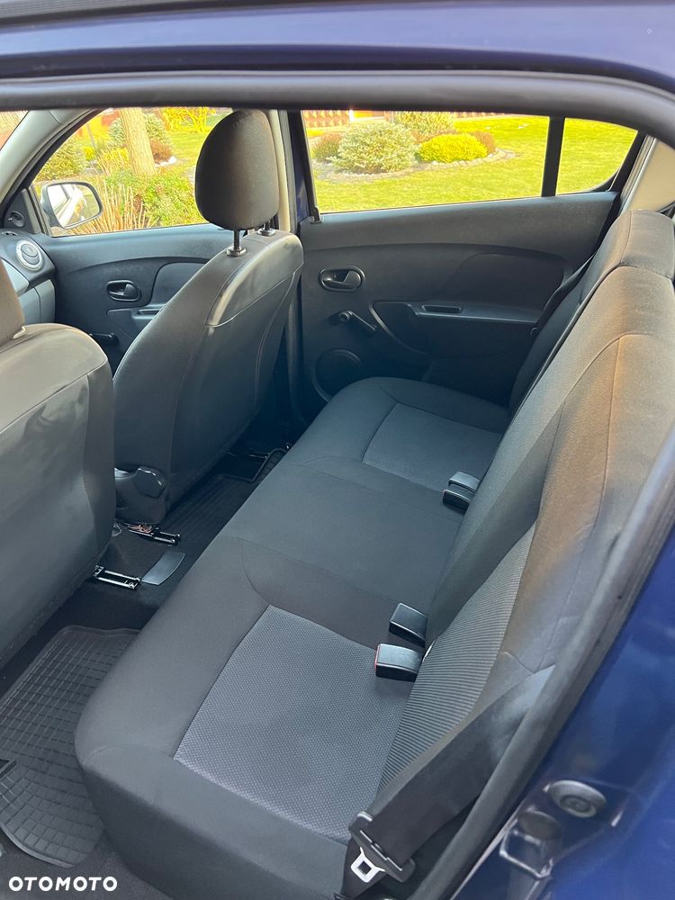 Dacia Sandero 1.2 16V 75 Essentiel - 11