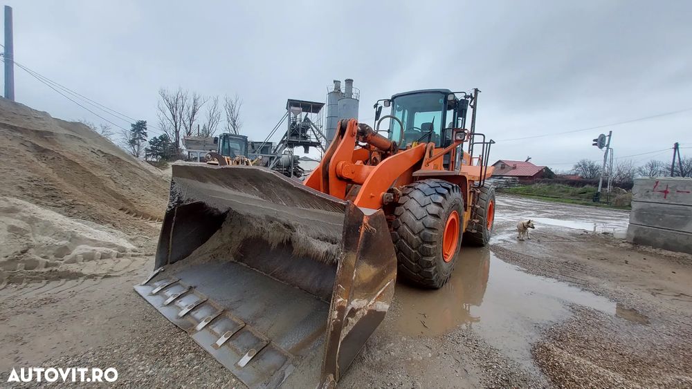 FIAT HITACHI W270 - 3