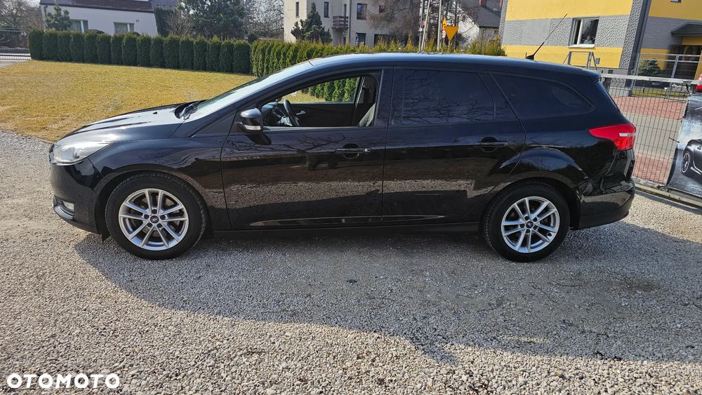 Ford Focus 1.5 EcoBoost Active - 19